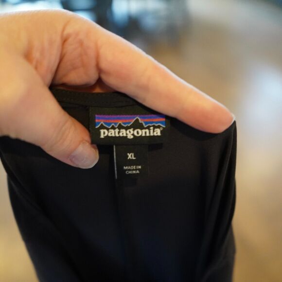 Patagonia Fleetwith Travel Dress Womens XL Black Polyester Stretch - Picture 4 of 6